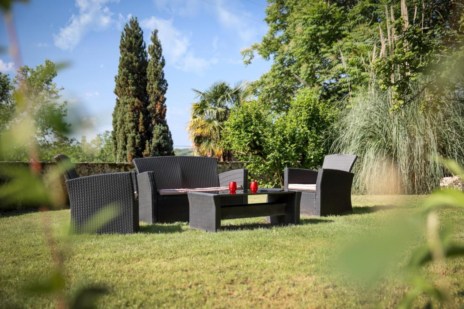 Boutique-Hotel Restaurant L'Atelier D'Epicure Logis Castels Bagian luar foto