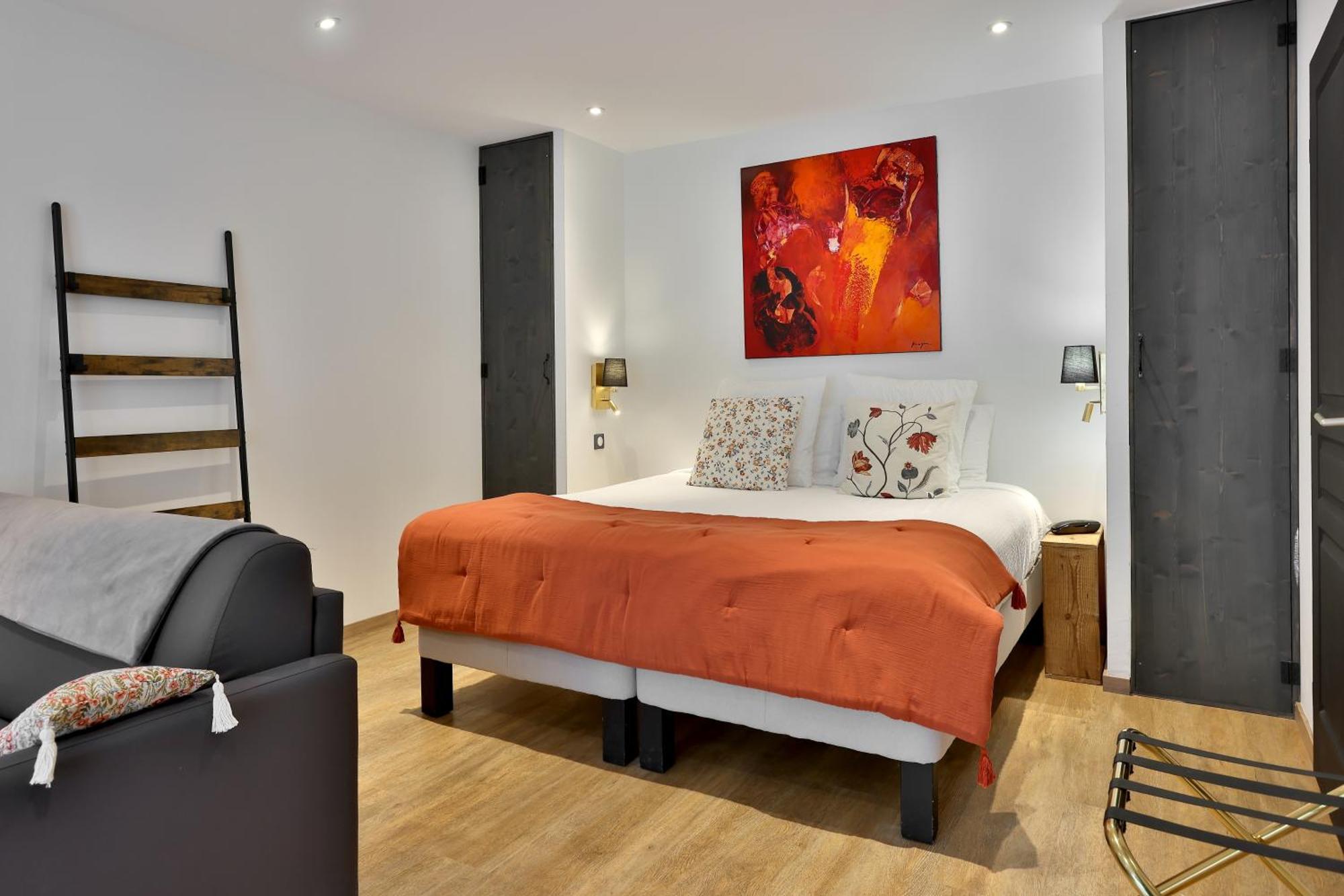 Boutique-Hotel Restaurant L'Atelier D'Epicure Logis Castels Bagian luar foto