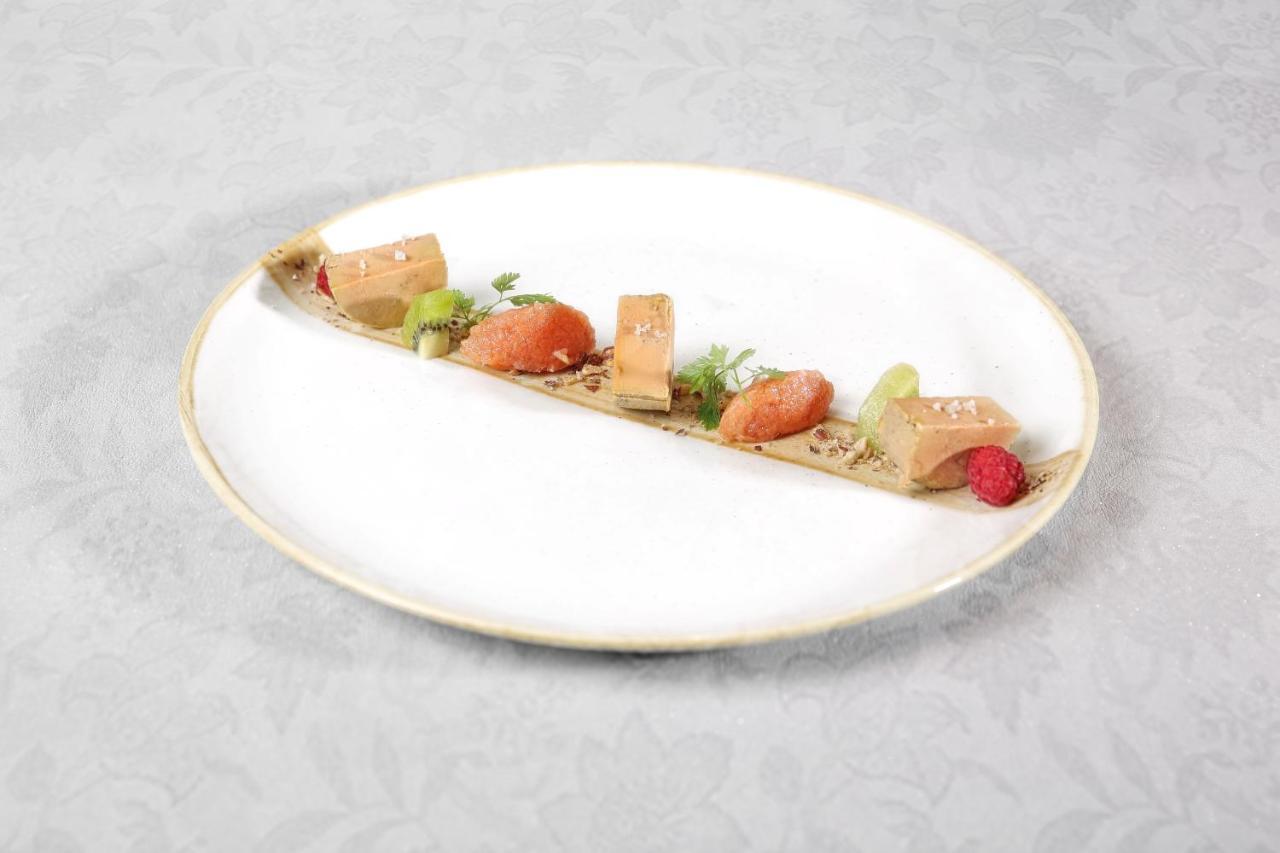 Boutique-Hotel Restaurant L'Atelier D'Epicure Logis Castels Bagian luar foto